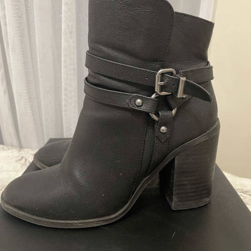 Black boots
